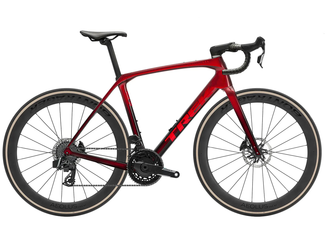 ブランド名：TREK、モデル名：domane slr 7 axs 、年式：2026年、カラー：metallic red smoke to red carbon smoke