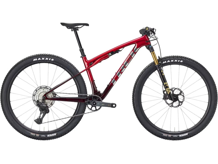 Supercaliber SLR 9.8 XT Di2 Gen 2
カラー / Red Smoke/Drizzle
