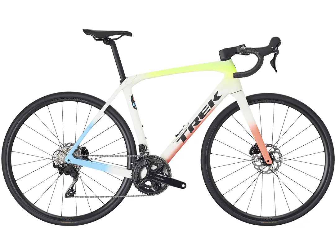 TREK（トレック）Domane SL 5（ドマーネSL5）2026年モデル　カラー：Era White/Glowstick/Coral Fade