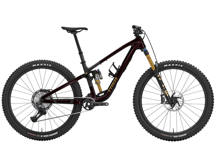 ブランド名：TREK、モデル名：fuel ex 9.8 xt di2 gen 7、年式：2026年、カラー：Gloss Dark  Carmine Matte Trek Black