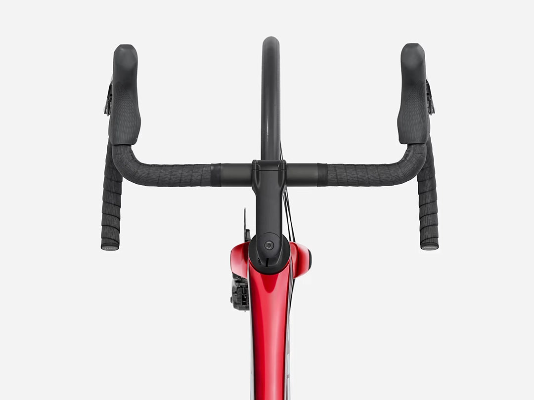 Gen8 マドンSL5 ハンドルバー&ステム、ガーミンマウント付き Trek Madone SL5 Gen8(マドンSL5 Gen8)2026年モデル