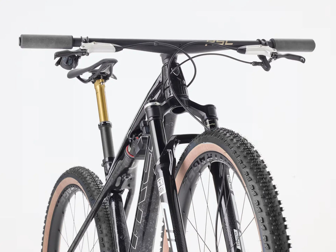 Trek Supercaliber SLR 9.9 XX Flight Attendant Gen 2 2026年モデル