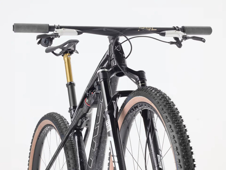 Trek Supercaliber SLR 9.9 XX Flight Attendant Gen 2 2026年モデル