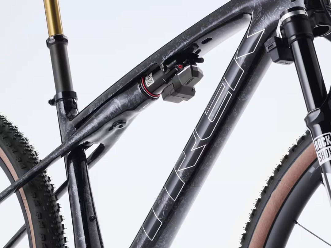 Trek Supercaliber SLR 9.9 XX Flight Attendant Gen 2 2026年モデル