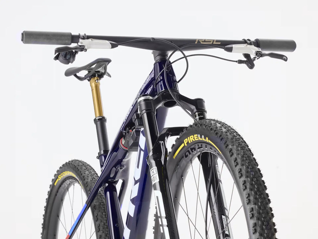 Trek Supercaliber SLR 9.9 XX Flight Attendant Gen 2 2026年モデル