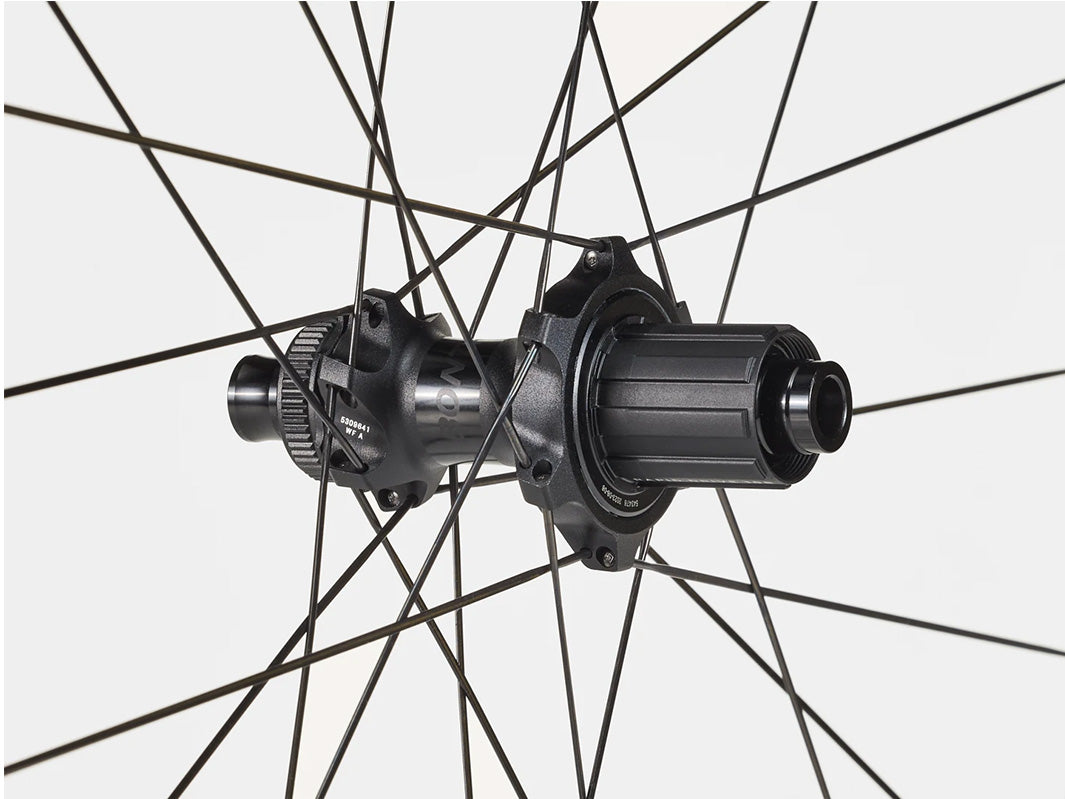 Bontrager Aeolus Pro 37V DISC TLR Road Wheel(アイオロス プロ 37V ディスク チューブレスレディ ロード ホイール) Black / Rear