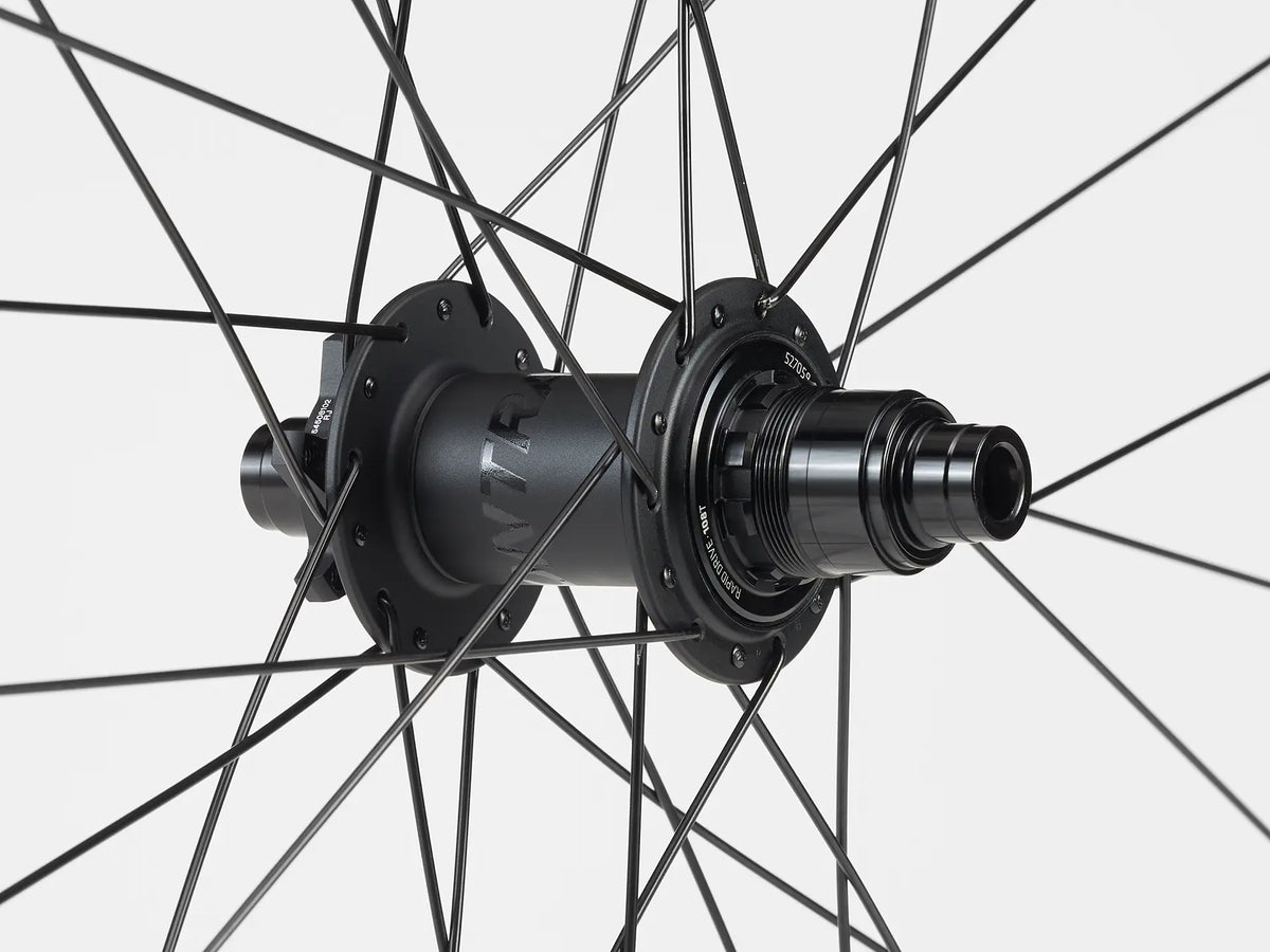 Bontrager Line Comp 30 TLR Boost 29 MTB Wheel – バイクプラス Bontrager Line Comp 30 TLR Boost 29 MTB Wheel – バイクプラス