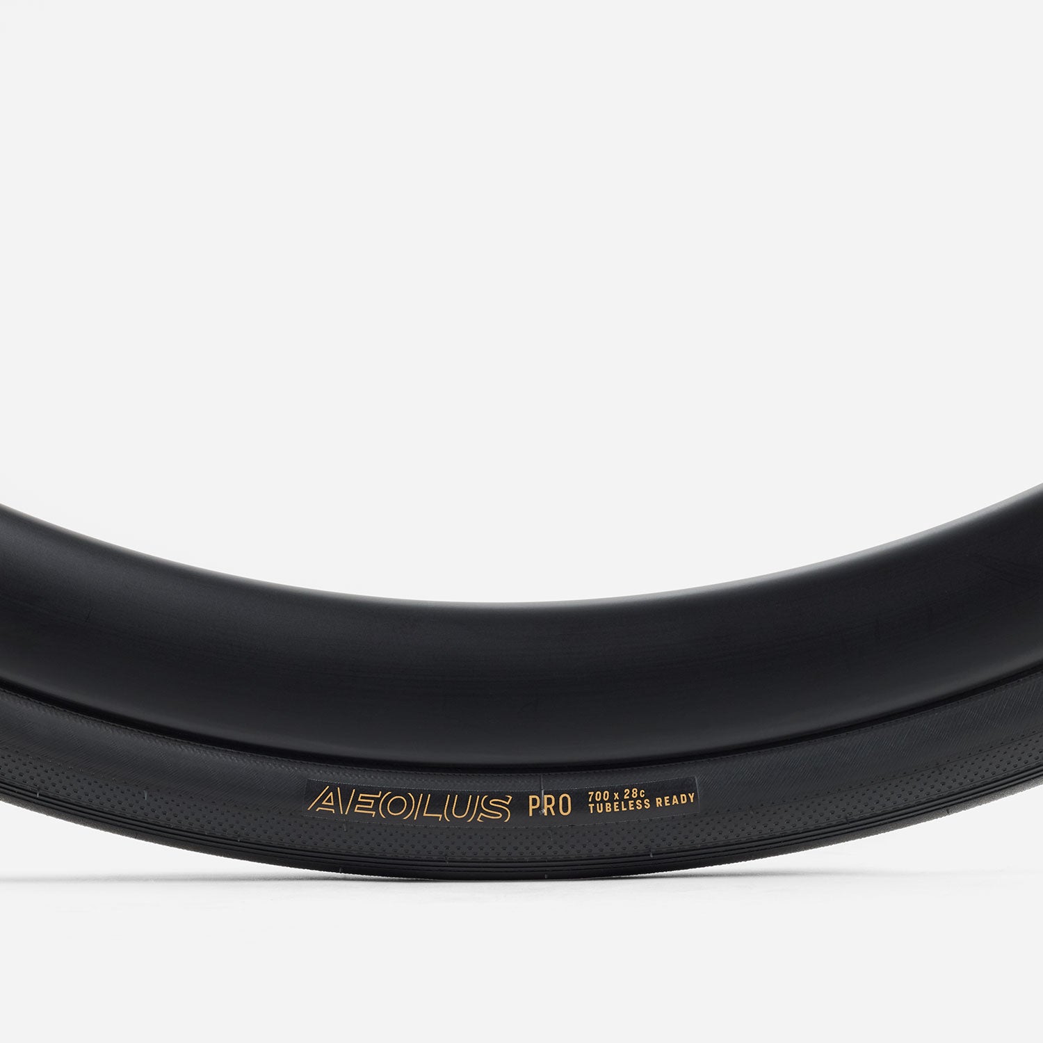 Bontrager Aeolus Pro TLR｜高性能チューブレスレディロードタイヤ