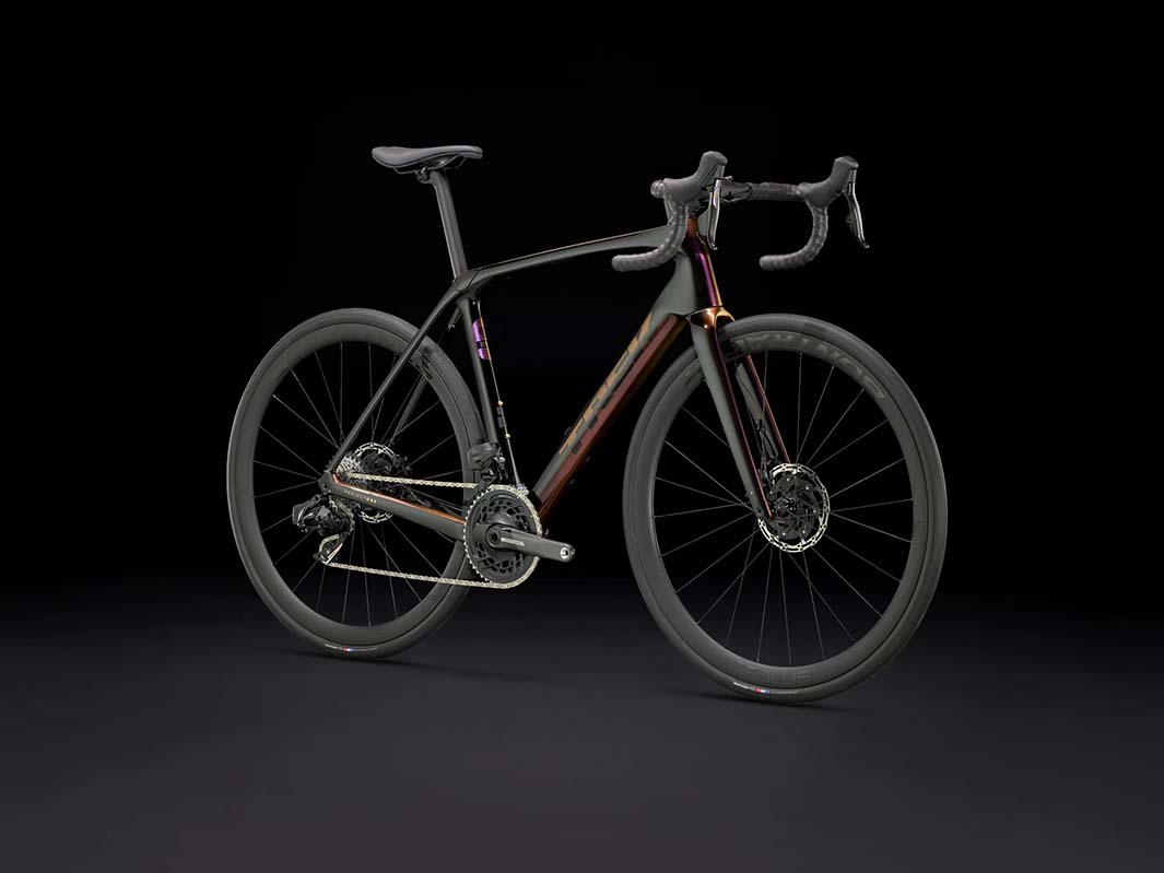 Trek Domane SLR7 Gen4（ドマーネSLR7 Gen4）2025年モデル