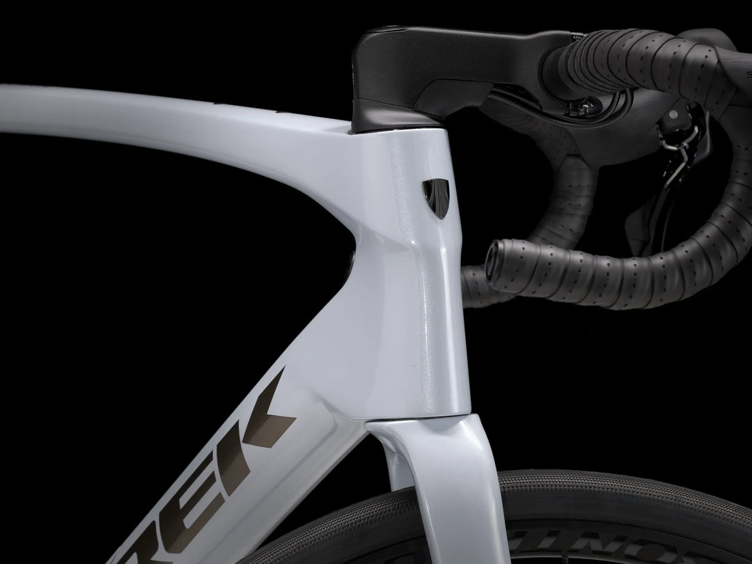 Trek Domane SL 5 Gen 4 2025年モデル Trek Domane SL 5 Gen 4 2025年モデル