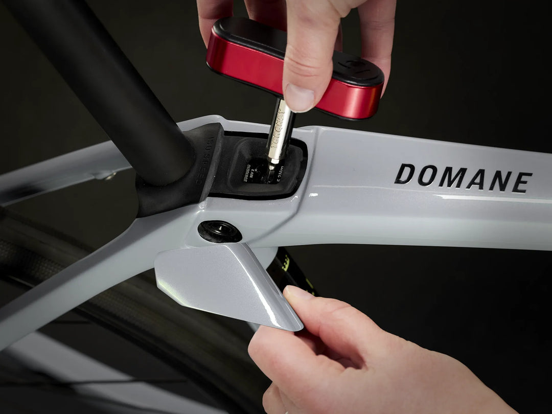 Trek Domane SL 5 Gen 4 2025年モデル – バイクプラス