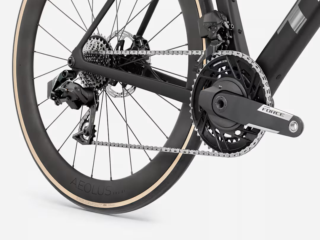 Trek Domane SLR 7 AXS Gen 5 2027年モデル