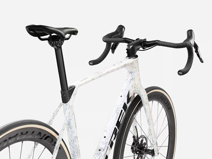 Trek Domane SLR 7 AXS Gen 5 2027年モデル