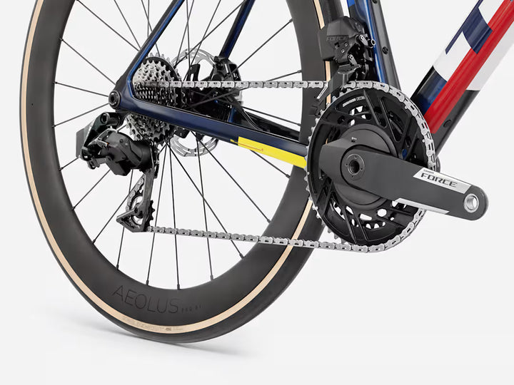 Trek Domane SLR 7 AXS Gen 5 2027年モデル