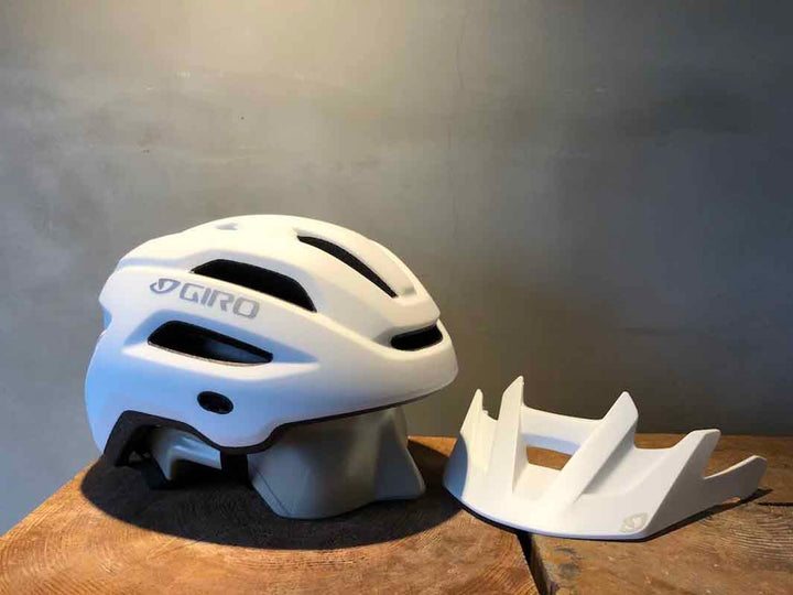 GIRO Fixture Ⅱ Helmet（ジロ フィックスチャ ツー ヘルメット）