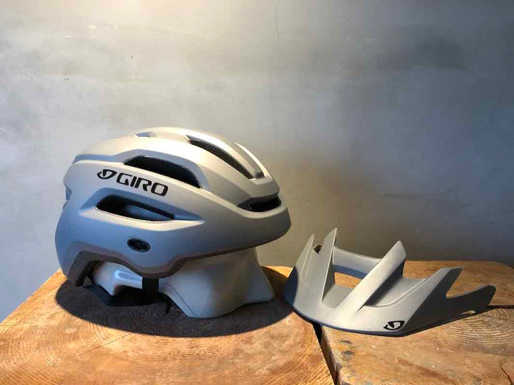 GIRO Fixture Ⅱ Helmet（ジロ フィックスチャ ツー ヘルメット）