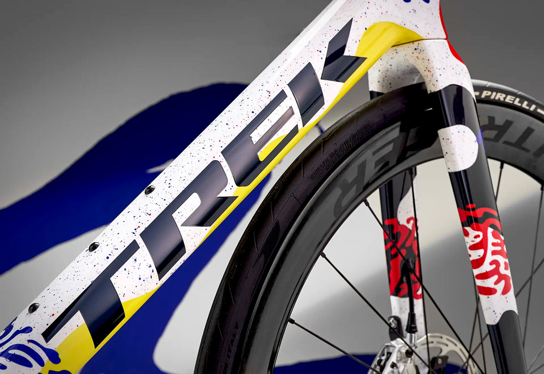 Trek Madone SLR Projectone Iconカラー：Couler（クーレ）、ダウンチューブとフロントフォーク