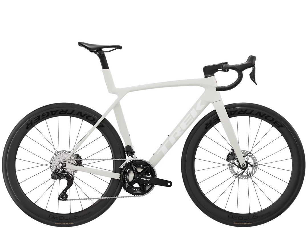 メーカー：トレック
モデル：Madone SL 6 Gen 8
年式：2027年モデル
世代：第8世代
カラー：Era White