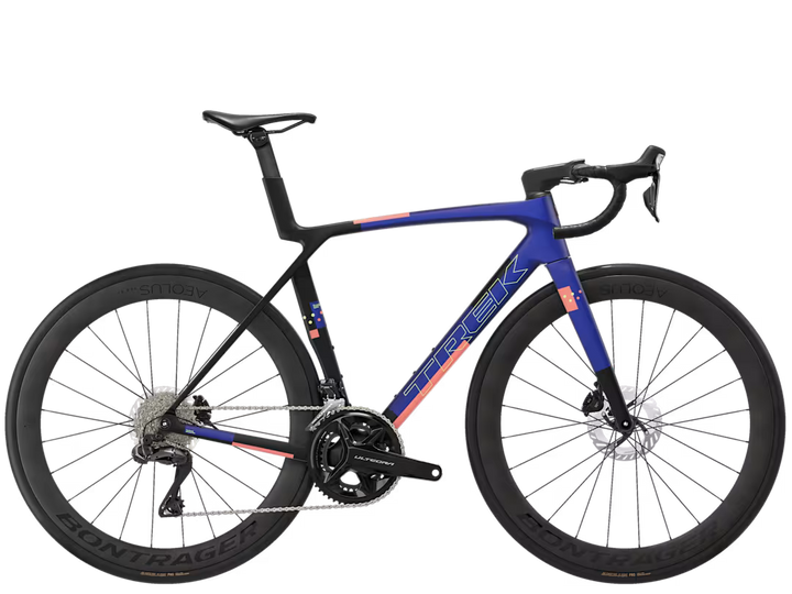 メーカー：トレック
モデル：Madone SL 7 Gen 8
年式：2027年モデル
世代：第8世代
カラー：Matte Cobalt Blue/Trek Black/Living Coral