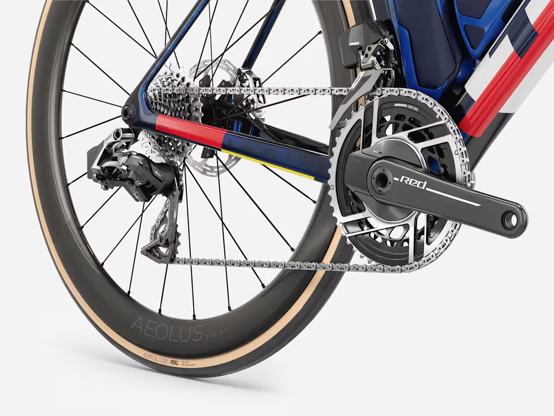 Trek Madone SLR 9 AXS Gen 8 2027年モデル