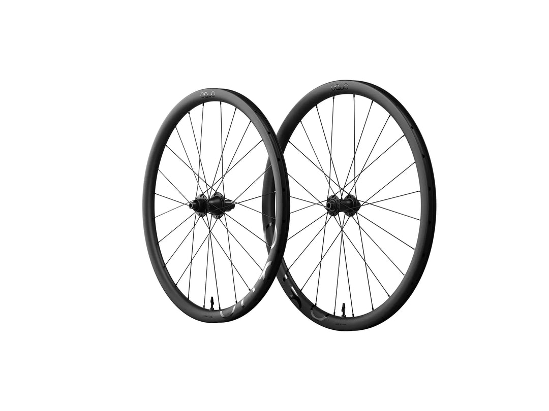 OQUO RP35 TEAM|1465g軽量・35mmオールラウンドカーボンホイール OQUO RP35 TEAM|1465g軽量・35mmオールラウンドカーボンホイール