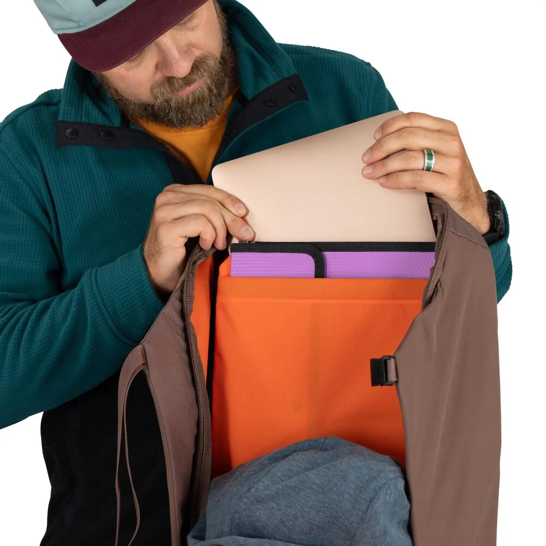 Osprey Metron 24（メトロン 24）バイクコミューターパック