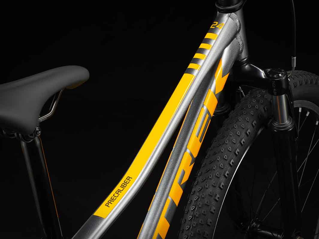 TREK Precaliber 24 8S（トレック プレキャリバー24 キッズバイク）