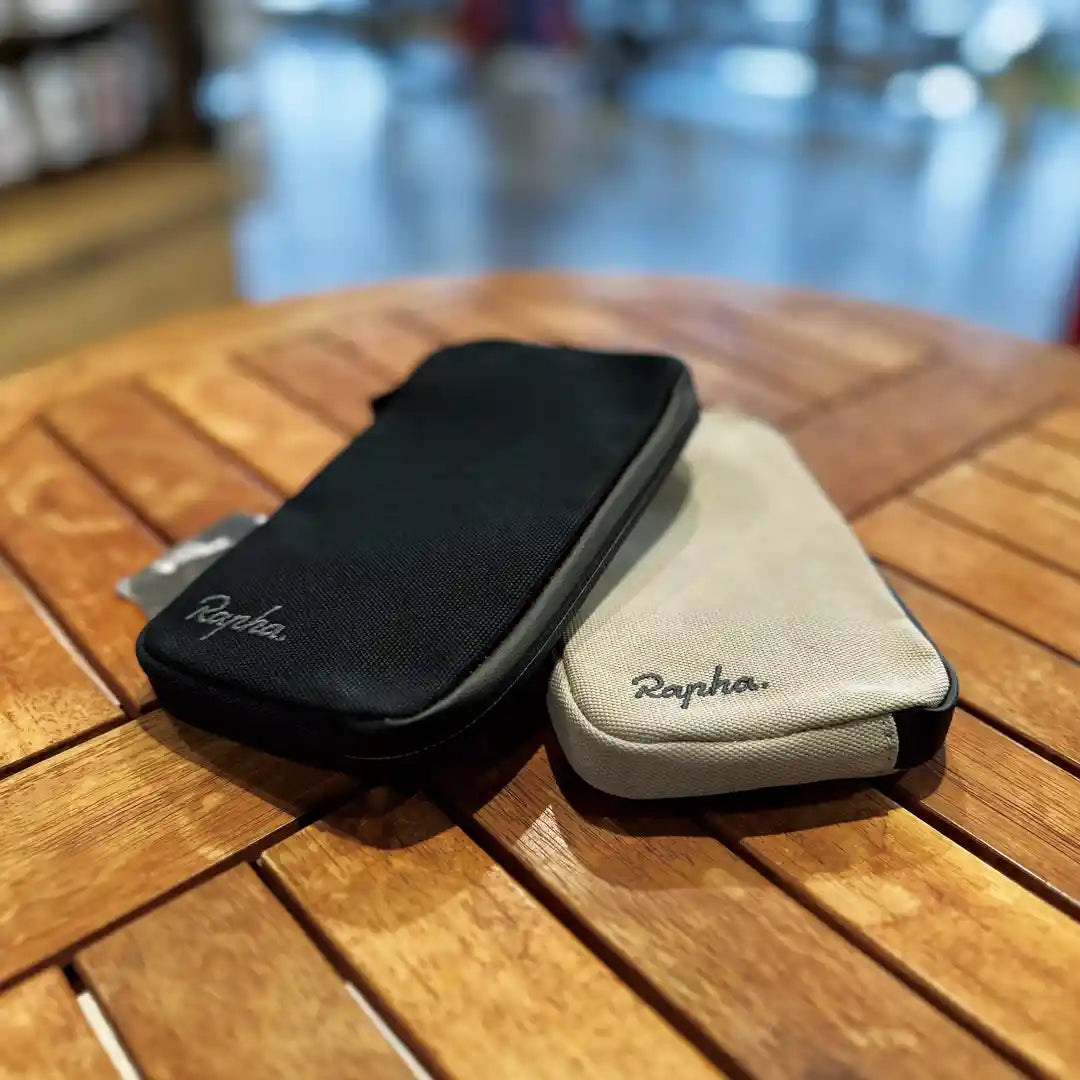 Rapha Essentials ケース（ラファエッセンシャル ケース）