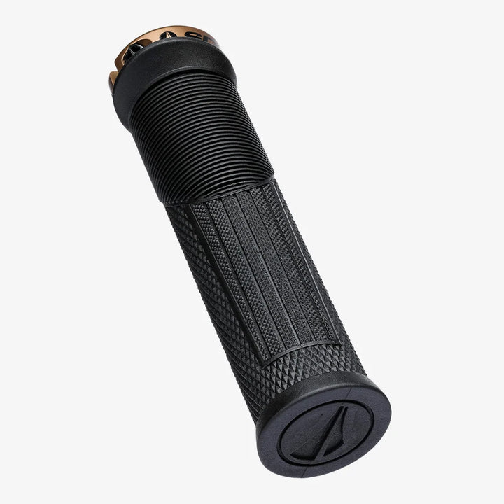 SDG OPEN CORE THRICE GRIPS（オープンコア スライス グリップ）｜振動吸収と操作性を両立