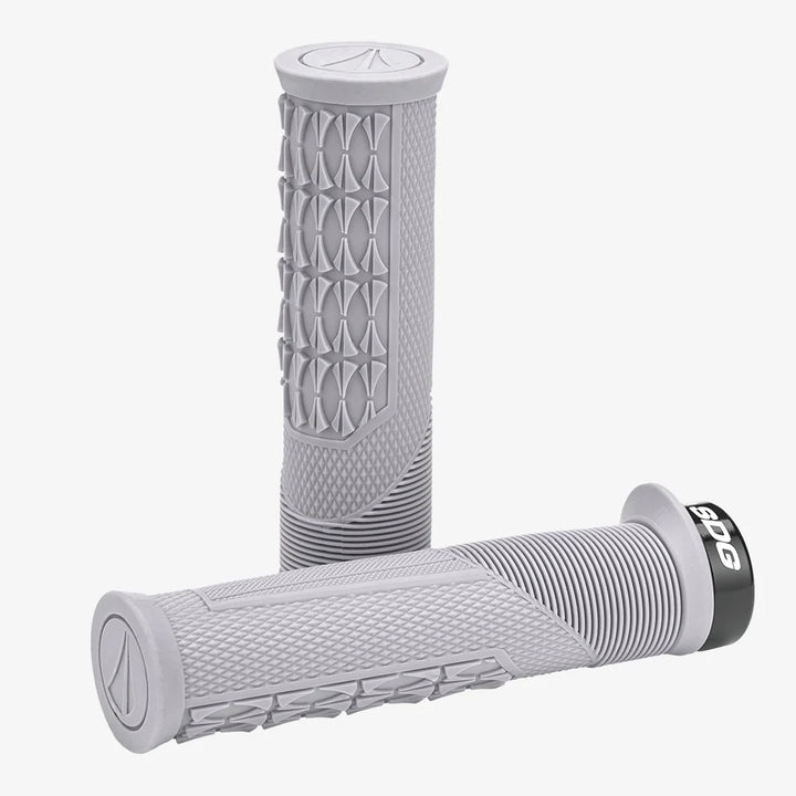 SDG OPEN CORE THRICE GRIPS（オープンコア スライス グリップ）｜振動吸収と操作性を両立