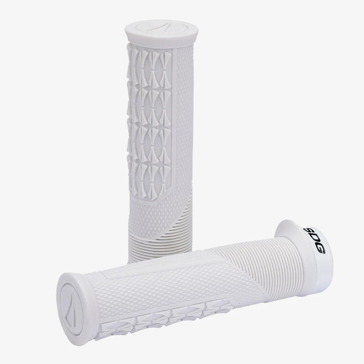 SDG OPEN CORE THRICE GRIPS（オープンコア スライス グリップ）｜振動吸収と操作性を両立
