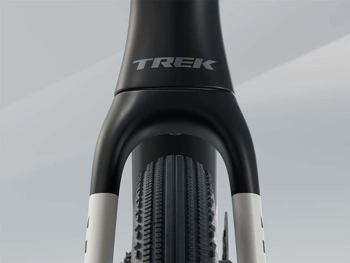 Trek Checkmate SLR8 AXS（トレックチェックポイントSLR8 AXS）のタイヤクリアランス