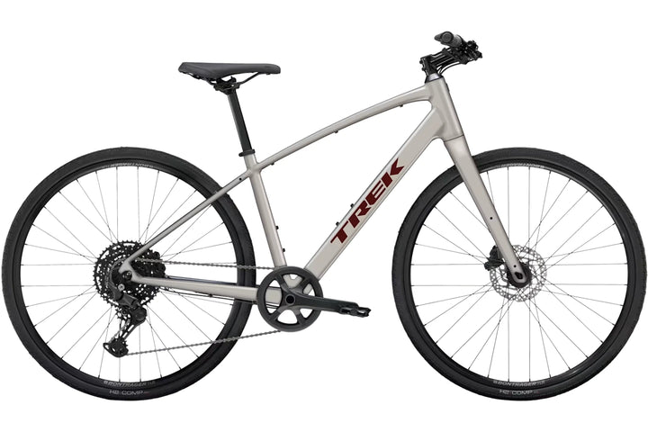 ブランド名：トレック、モデル名：FX 3 Stepover Gen 4、年式：2026年モデル、カラー：Lunar Silver