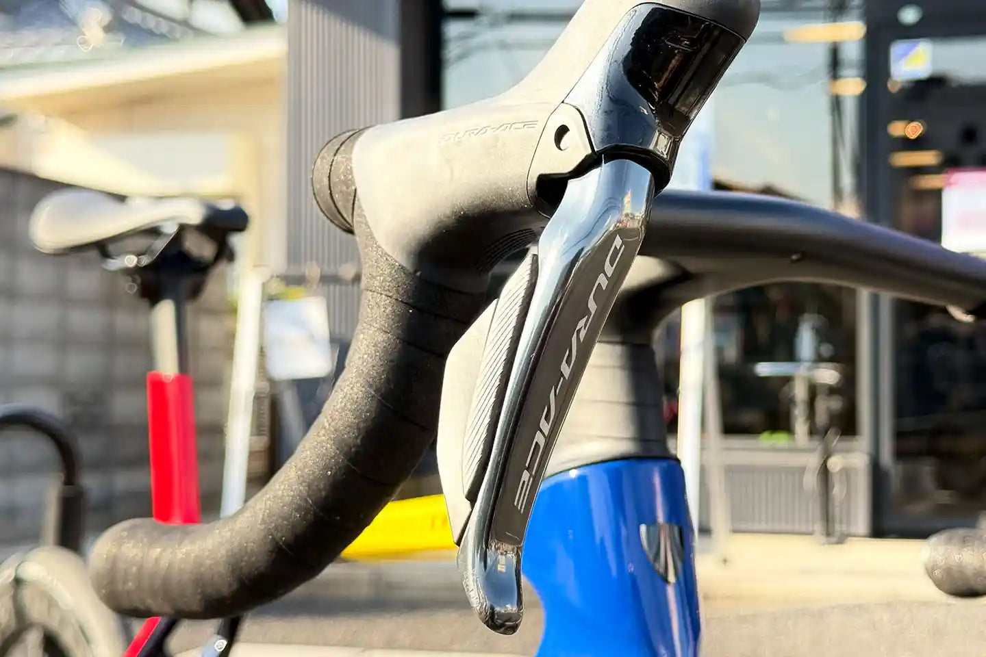 バイクプラスの試乗車Madone SLR 9 Mサイズは、デュラエースの電動コンポDi2仕様