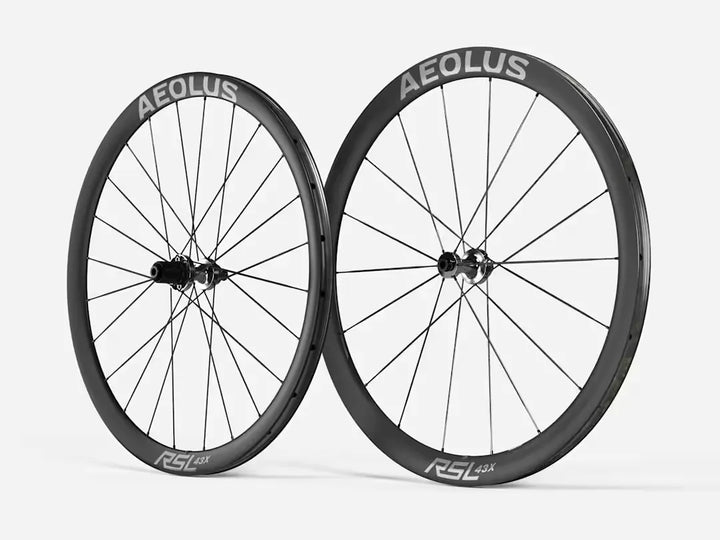 Bontrager Aeolus RSL 43X カーボンロードホイール（ボントレガー アイオロス RSL 43X）フロントのリムハイト43mm、リアのリムハイト38mm
