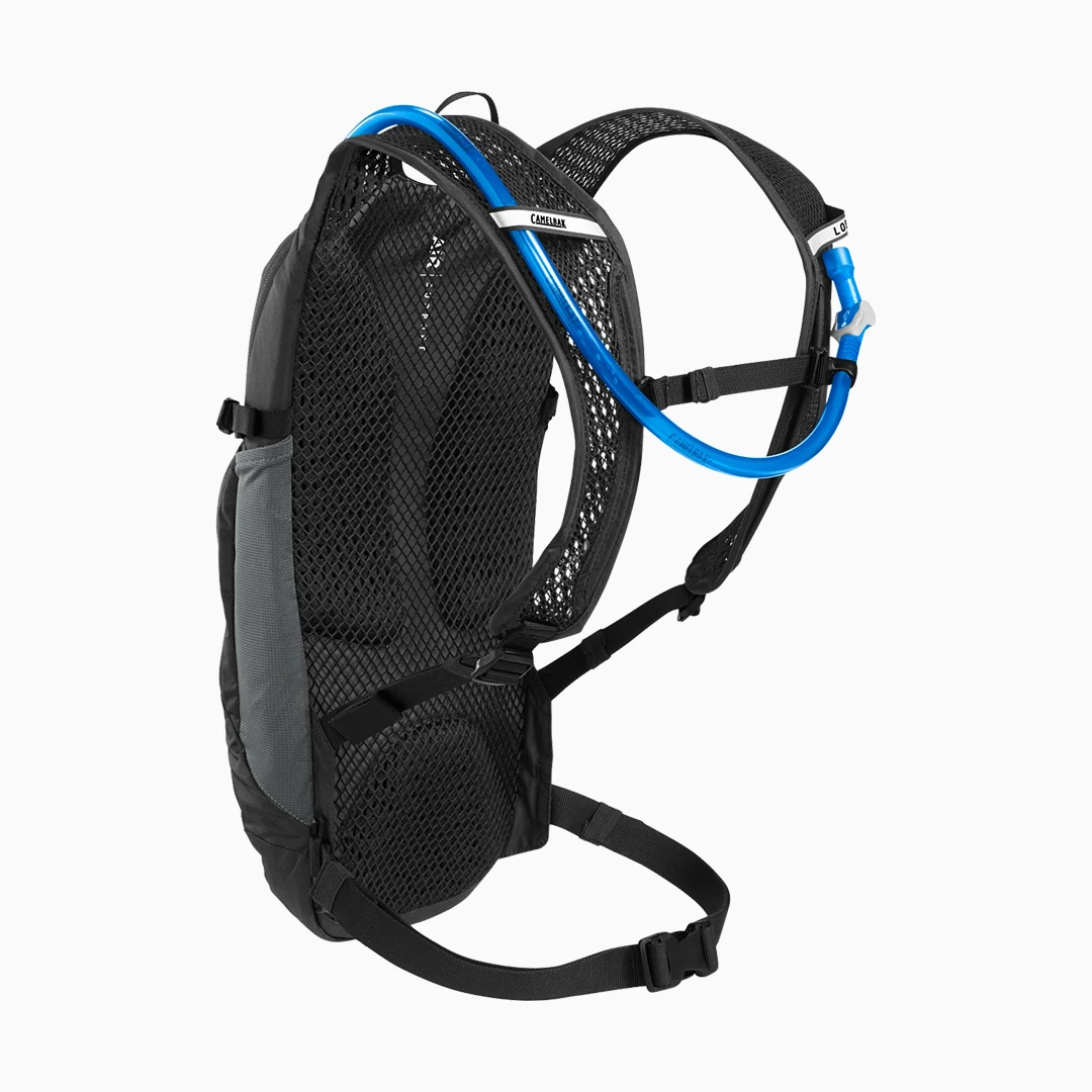 Camelbak Lobo 9（キャメルバック ロゴ 9）2Lハイドレーションパック付属
