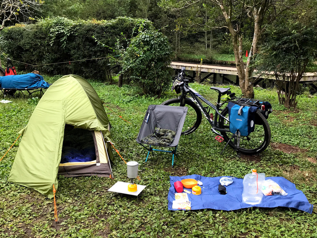 自転車ツーリングのキャンプサイトの全体写真