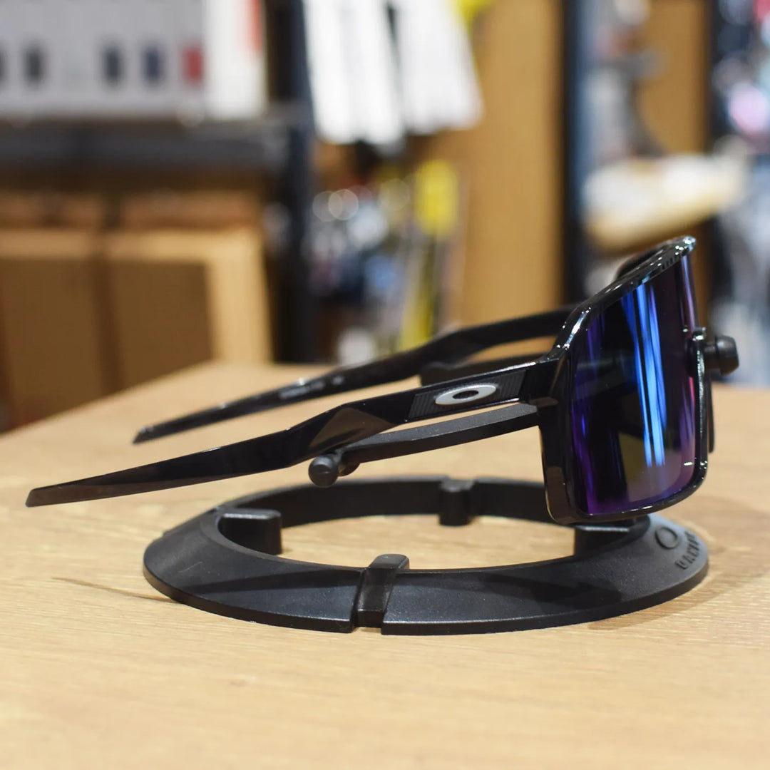 OAKLEY SUTRO （A）（オークリー スートロ　アジアンフィット）レンズ：PRIZM JADE　フレーム：BLACK INK　横から