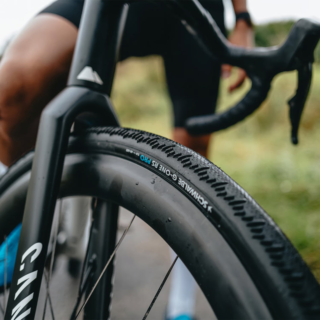 Schwalbe G-One RS PRO TLR ジーワン RS プロ セミスリック グラベルタイヤ