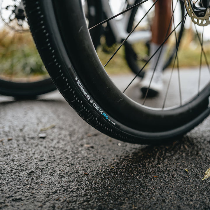 Schwalbe G-One RS PRO TLR ジーワン RS プロ セミスリック グラベルタイヤ