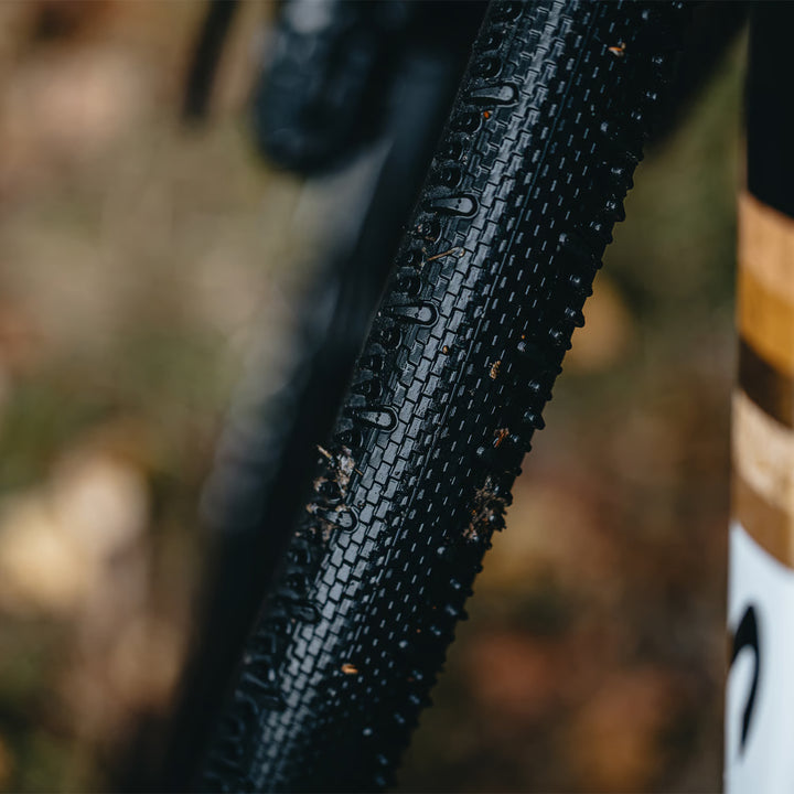 Schwalbe G-One RS PRO TLR ジーワン RS プロ セミスリック グラベルタイヤ