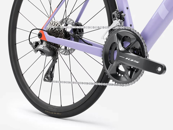 TREK Madone SL5 Gen8（2026年モデル）カラー：Matte Lavender Haze/Deep Smoke　クランク周り　