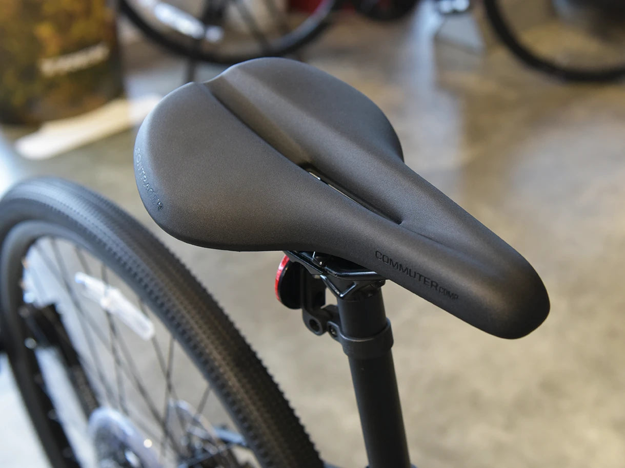 Trek FX Sport SL 4 2027年モデル カーボンクロスバイク
