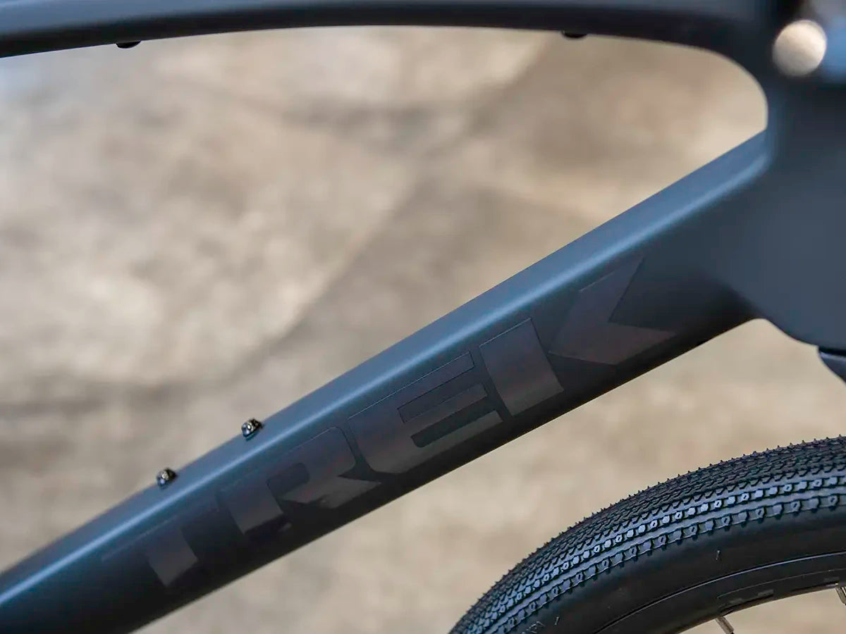 2027 TREK FX Sport SL 4|軽量カーボン×高速フィットネスバイク【最新 2027 TREK FX Sport SL 4|軽量カーボン×高速フィットネスバイク【最新