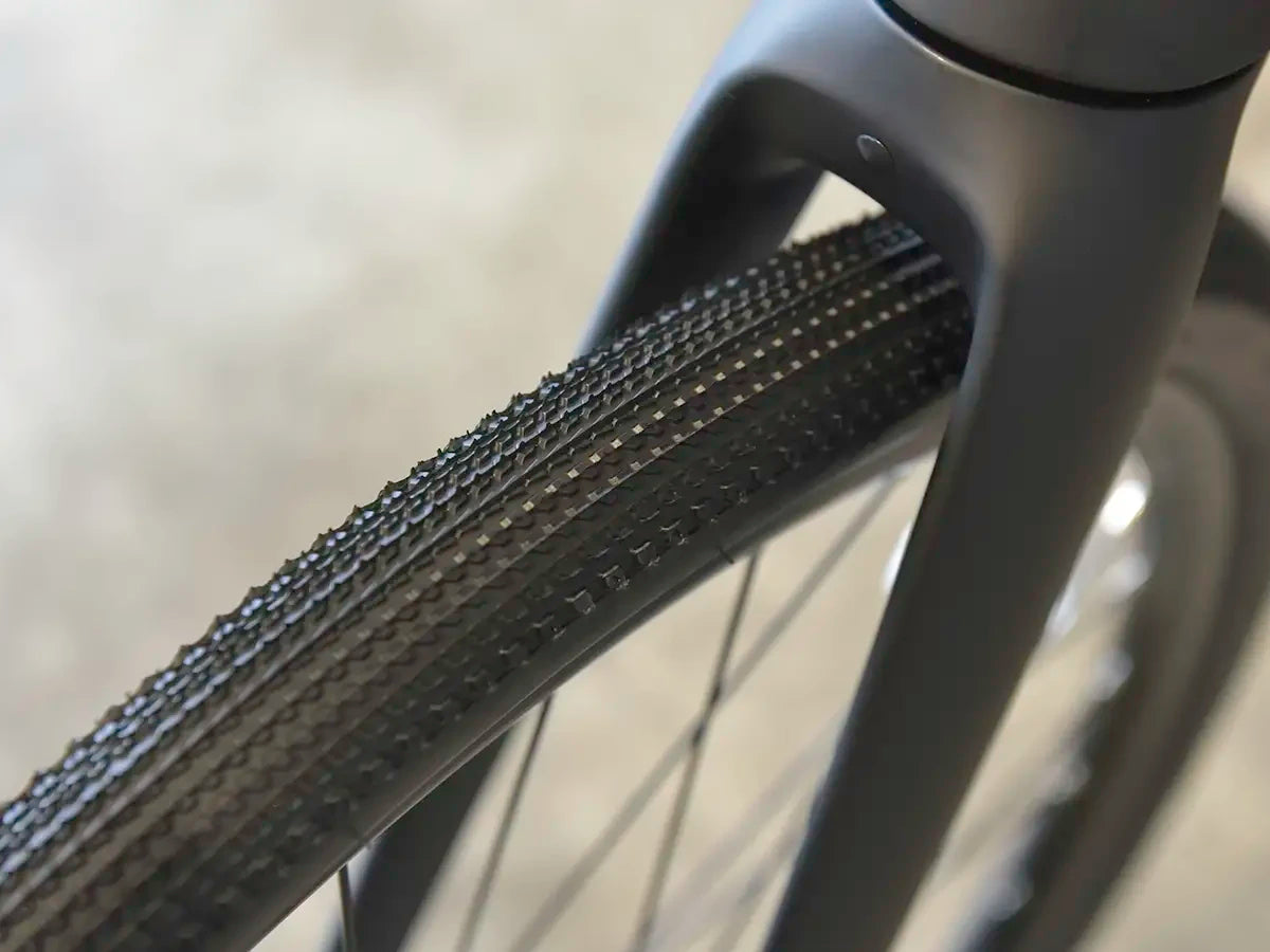 2027 TREK FX Sport SL 4|軽量カーボン×高速フィットネスバイク【最新 2027 TREK FX Sport SL 4|軽量カーボン×高速フィットネスバイク【最新