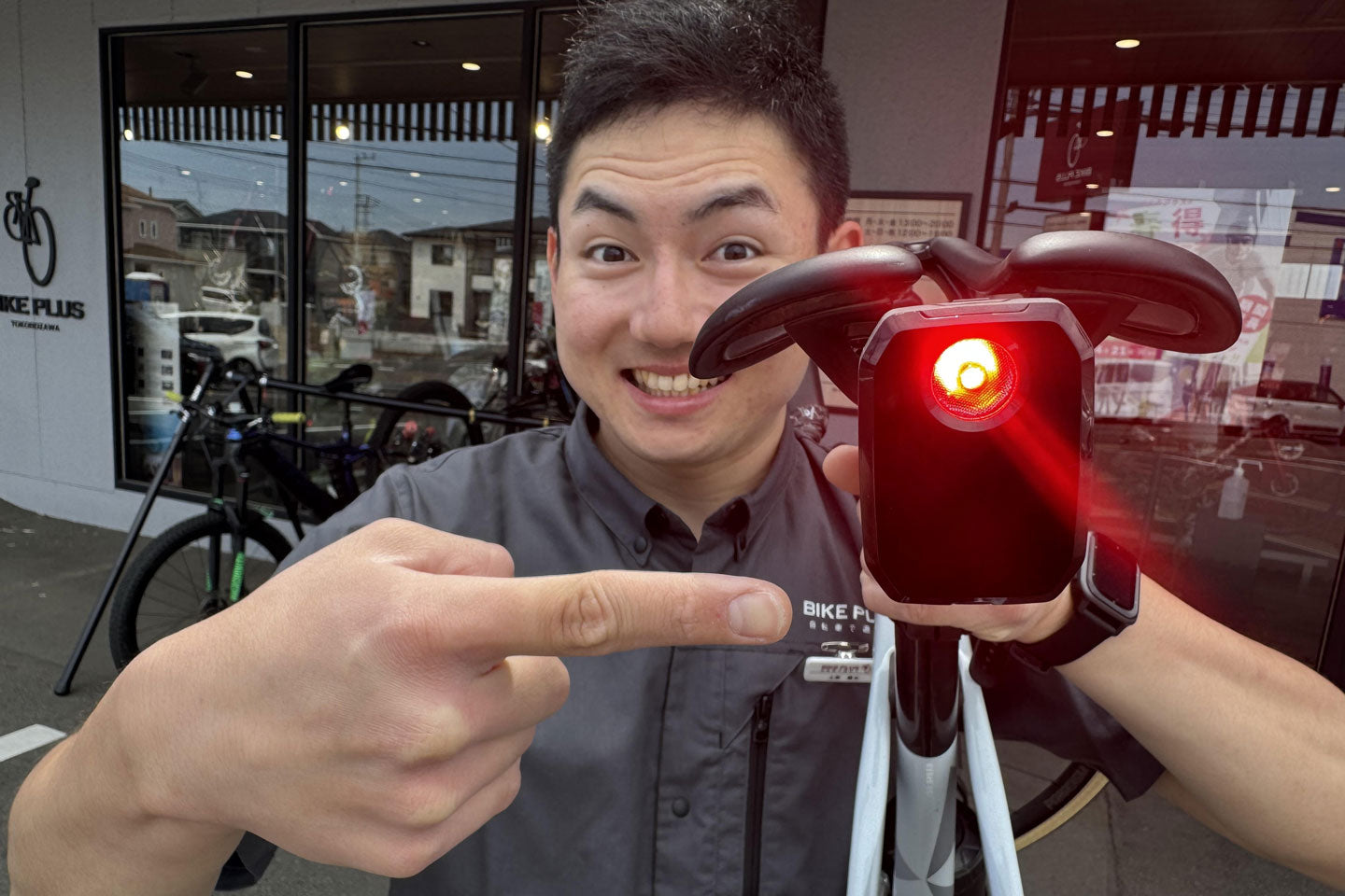 TREKのリアビューレーダー「CARBACK」が新発売！いつものライド