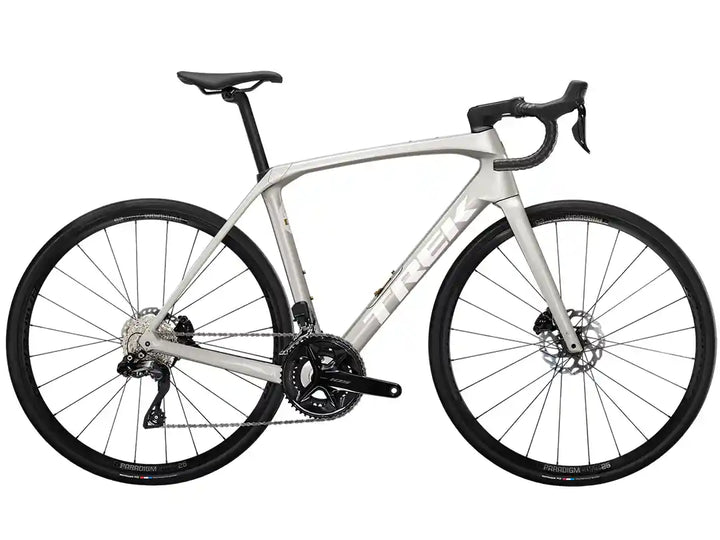 メーカー名：TREK 年式：2025 モデル：Domane SL6 色：Lunar Silver