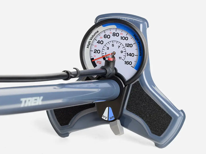 Trek Dual Charger Floor Pump（デュアル チャージャー フロア ポンプ）エアゲージ