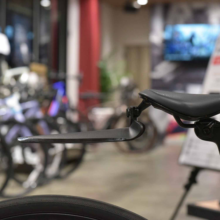 トレック ブレンダー フェンダー（Trek Blendr Fendr）取り付けたところを真横から