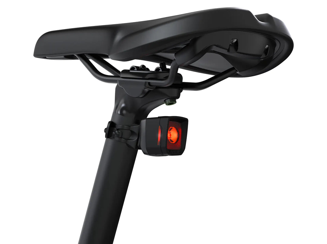 Trek Flare R City （トレック フレアRシティ）を付属のマウントでサドルに固定